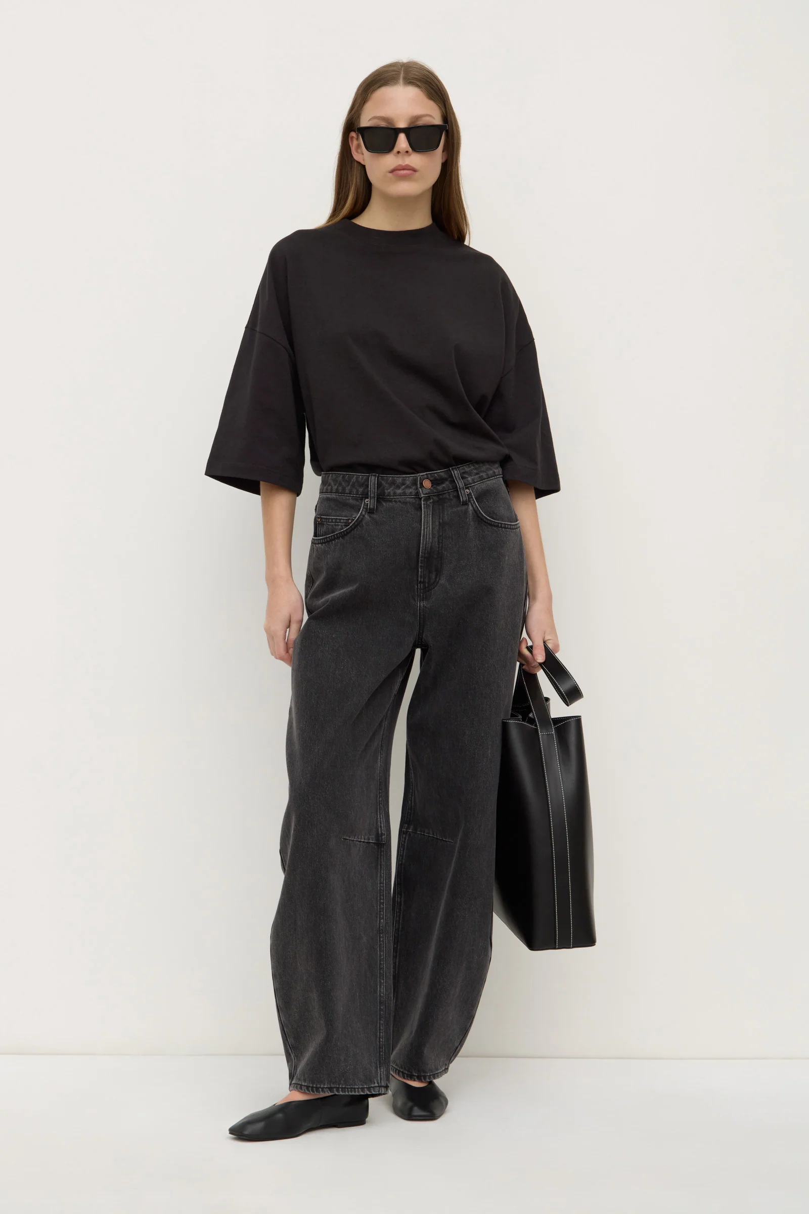 Max Oversized Tee - Image 3