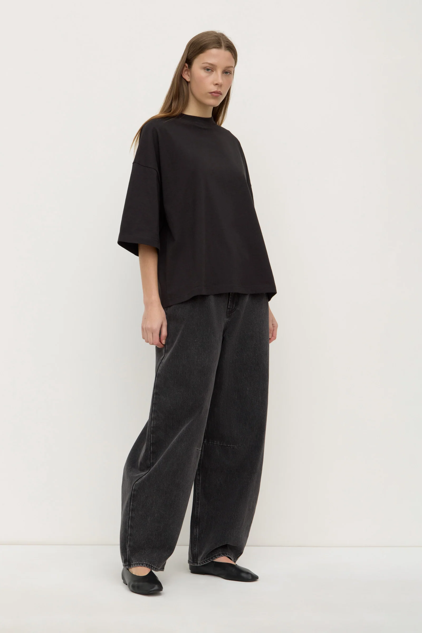 Max Oversized Tee - Image 4
