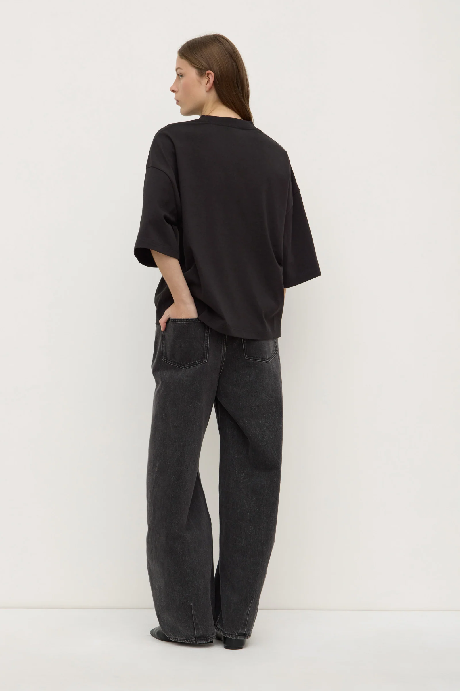 Max Oversized Tee - Image 5