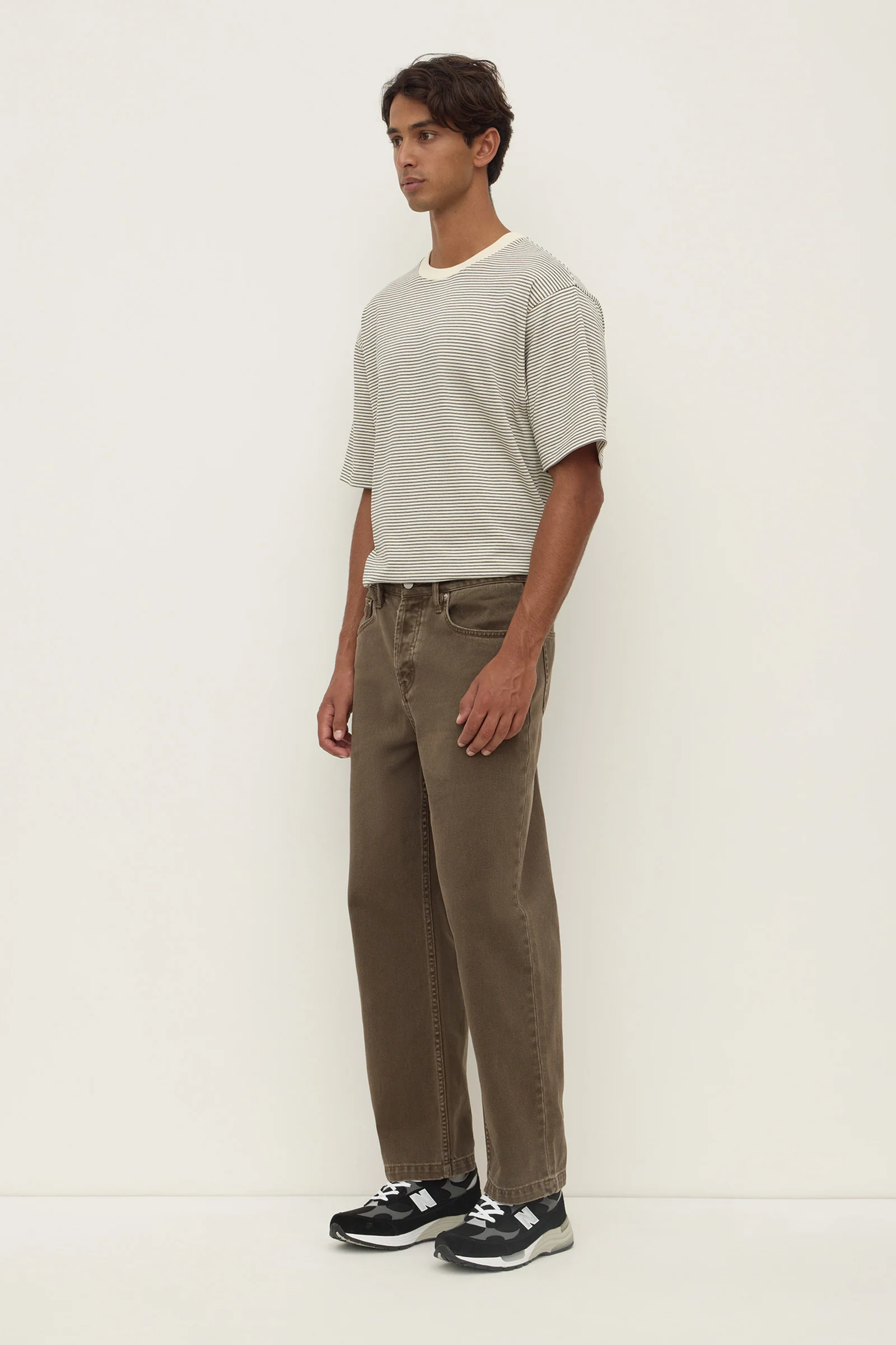 Mens Relaxed Jean - Image 3
